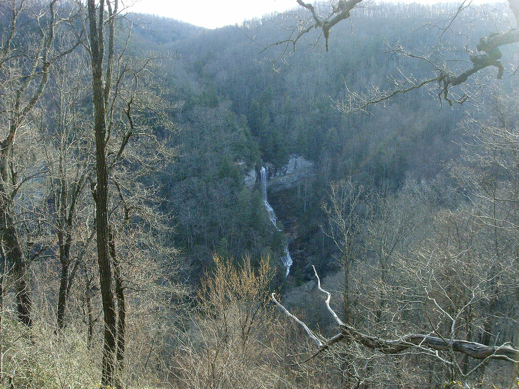 Raven Cliff Falls